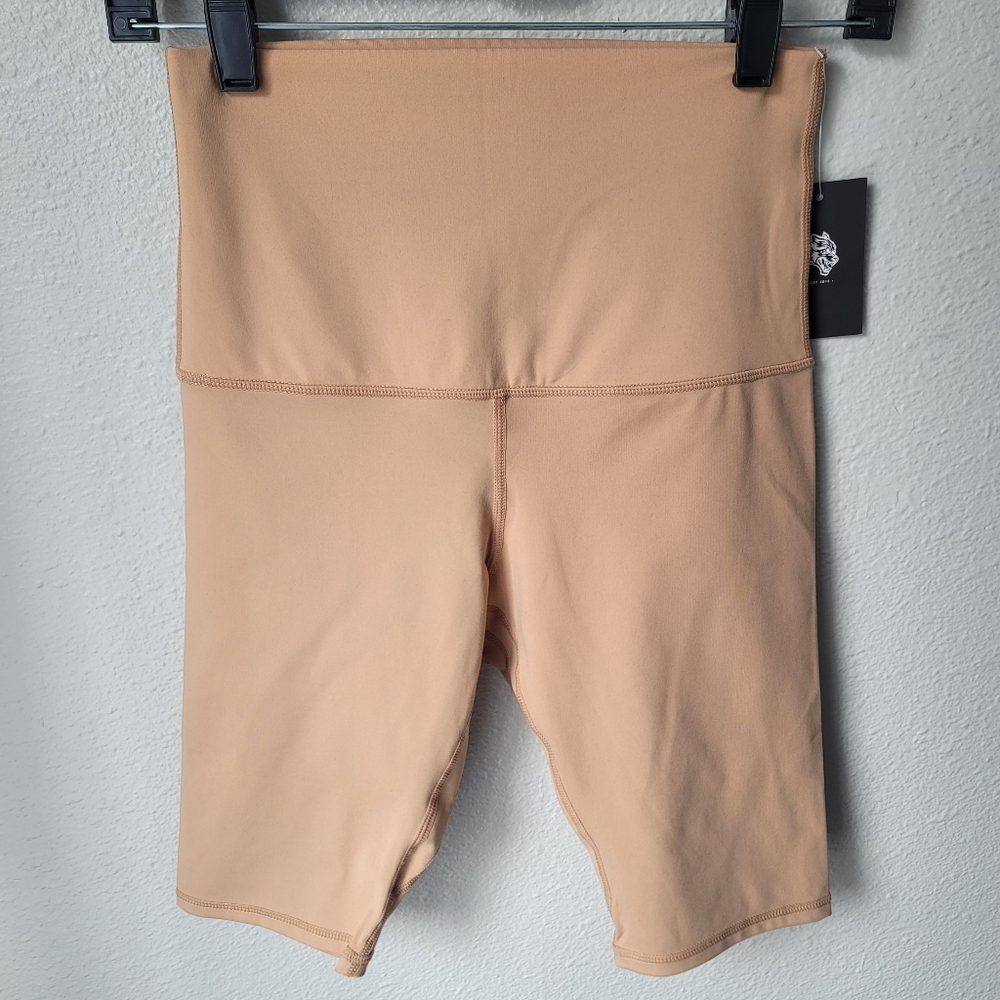 Darc Sport Wolf Head High Rise 10" Inseam Biker Short Size Small In Tan NWT